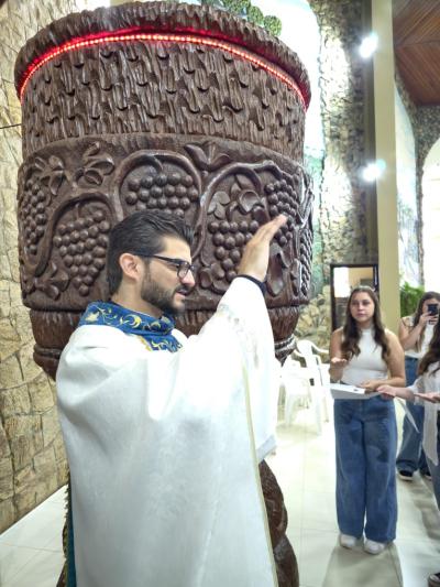 A Casa da Mãe Aparecida ficou pequena na segunda celebração da manhã em Laranjeiras do Sul